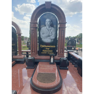 Елітний пам'ятник для чоловіка та родини